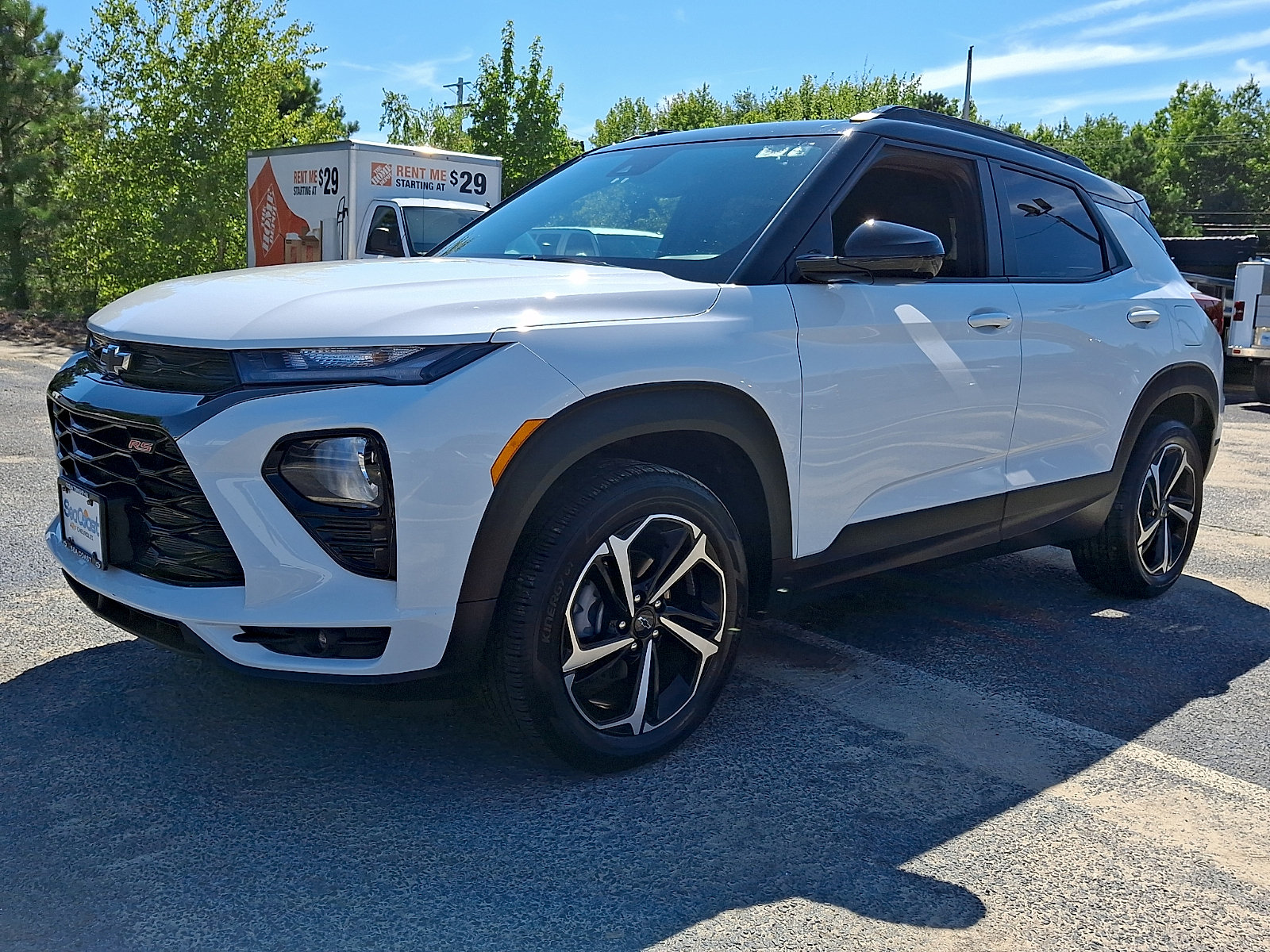 Used 2023 Chevrolet TrailBlazer RS w/ Convenience Package AWD/4WD image 3