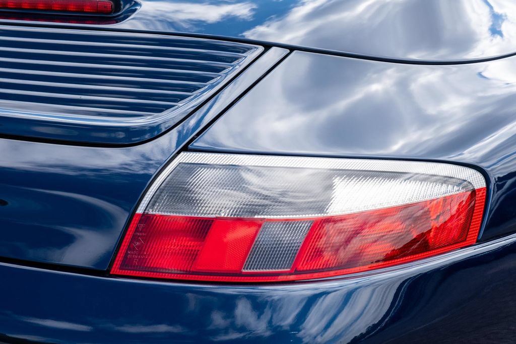 Used 1999 Porsche 911 Carrera RWD image 47