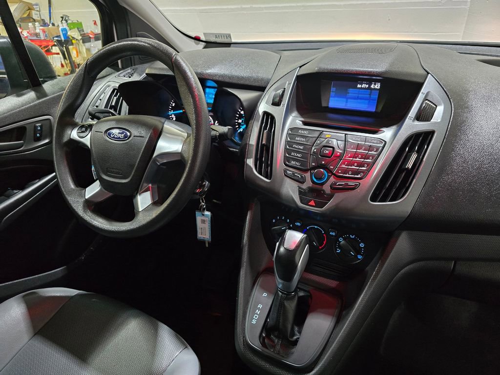 Used 2016 Ford Transit Connect XL image 30