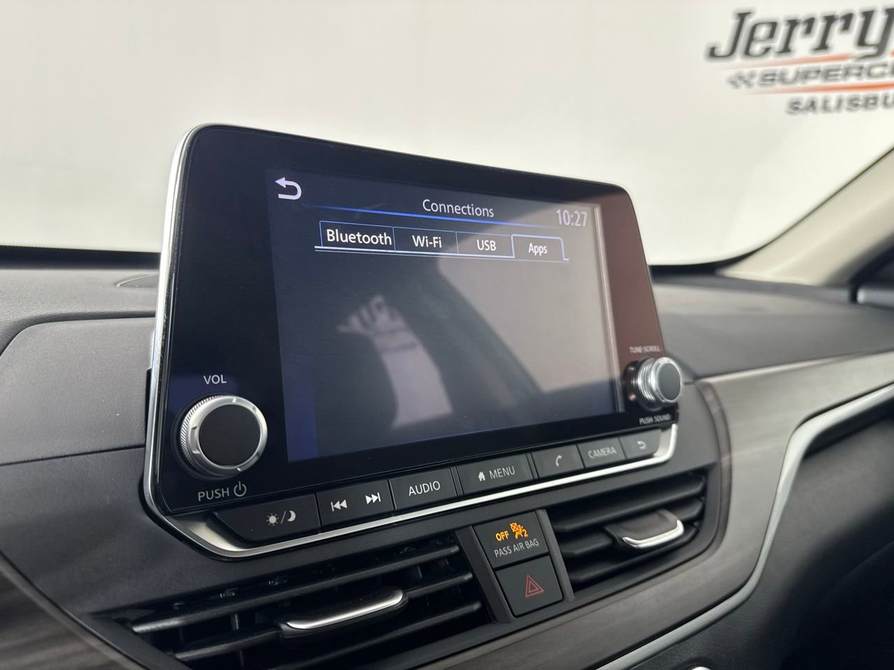 Used 2025 Nissan Altima 2.5 SV FWD image 24