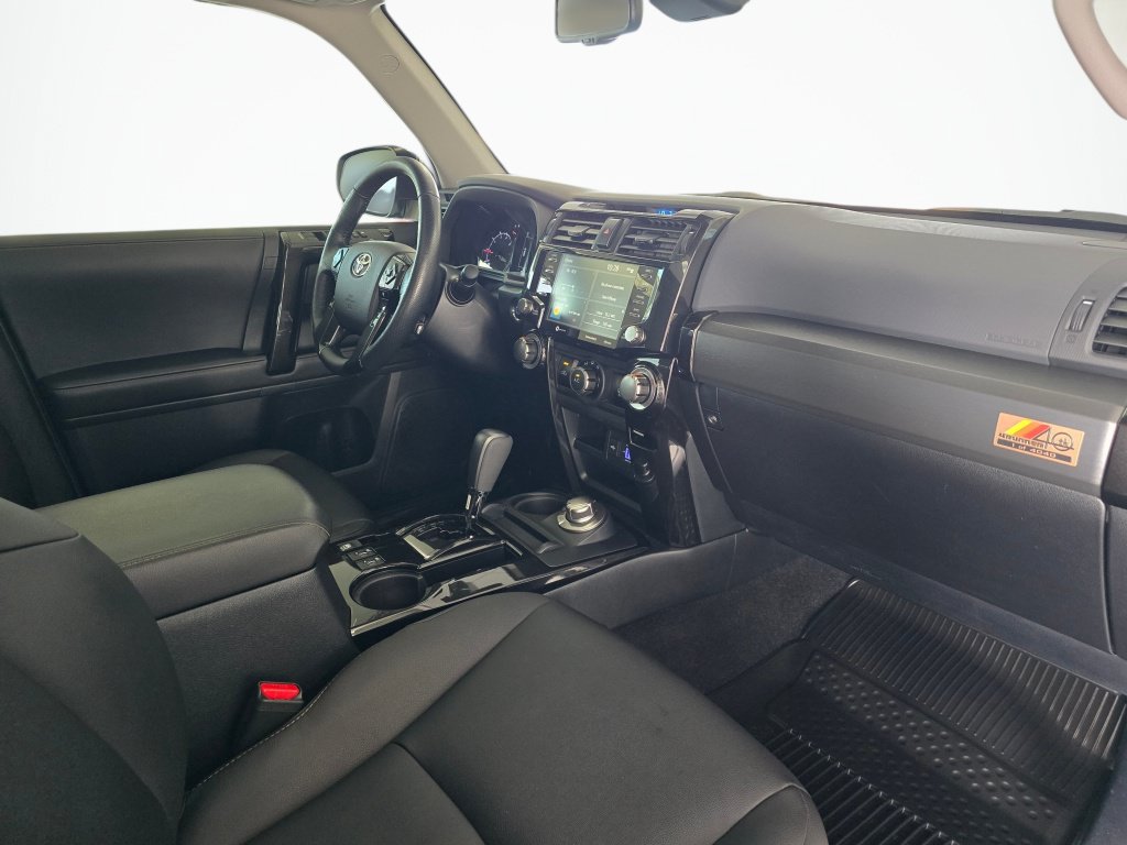 Used 2023 Toyota 4Runner 40th Anniversary SE AWD/4WD image 43