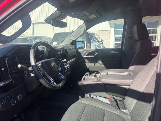 Used 2024 Chevrolet Silverado 1500 LT w/ Z71 Off-Road Package AWD/4WD image 11