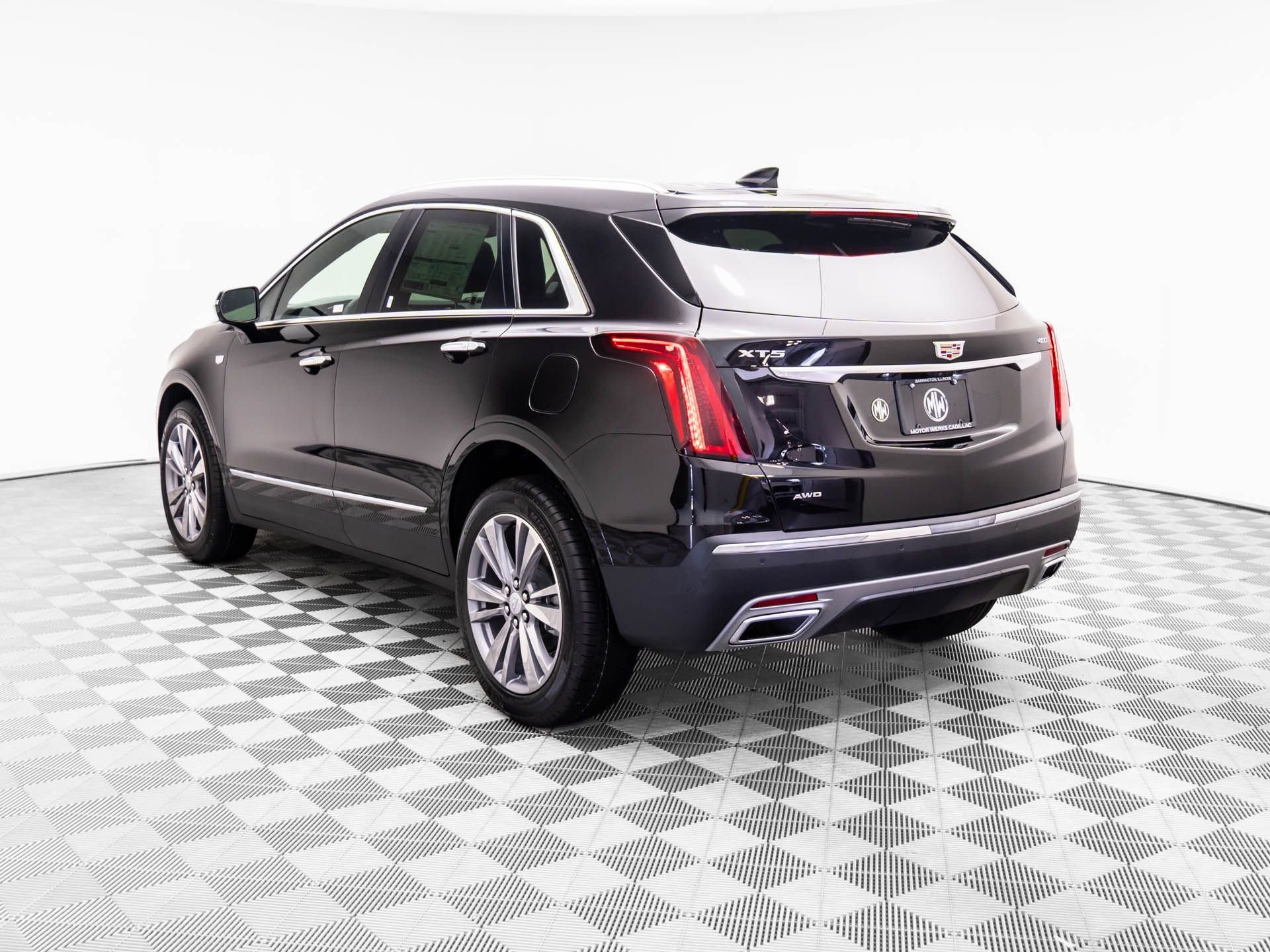 New 2025 Cadillac XT5 Premium Luxury w/ Technology Package image 3