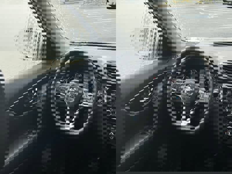 Used 2020 Nissan Rogue SL w/ Premium Package image 22