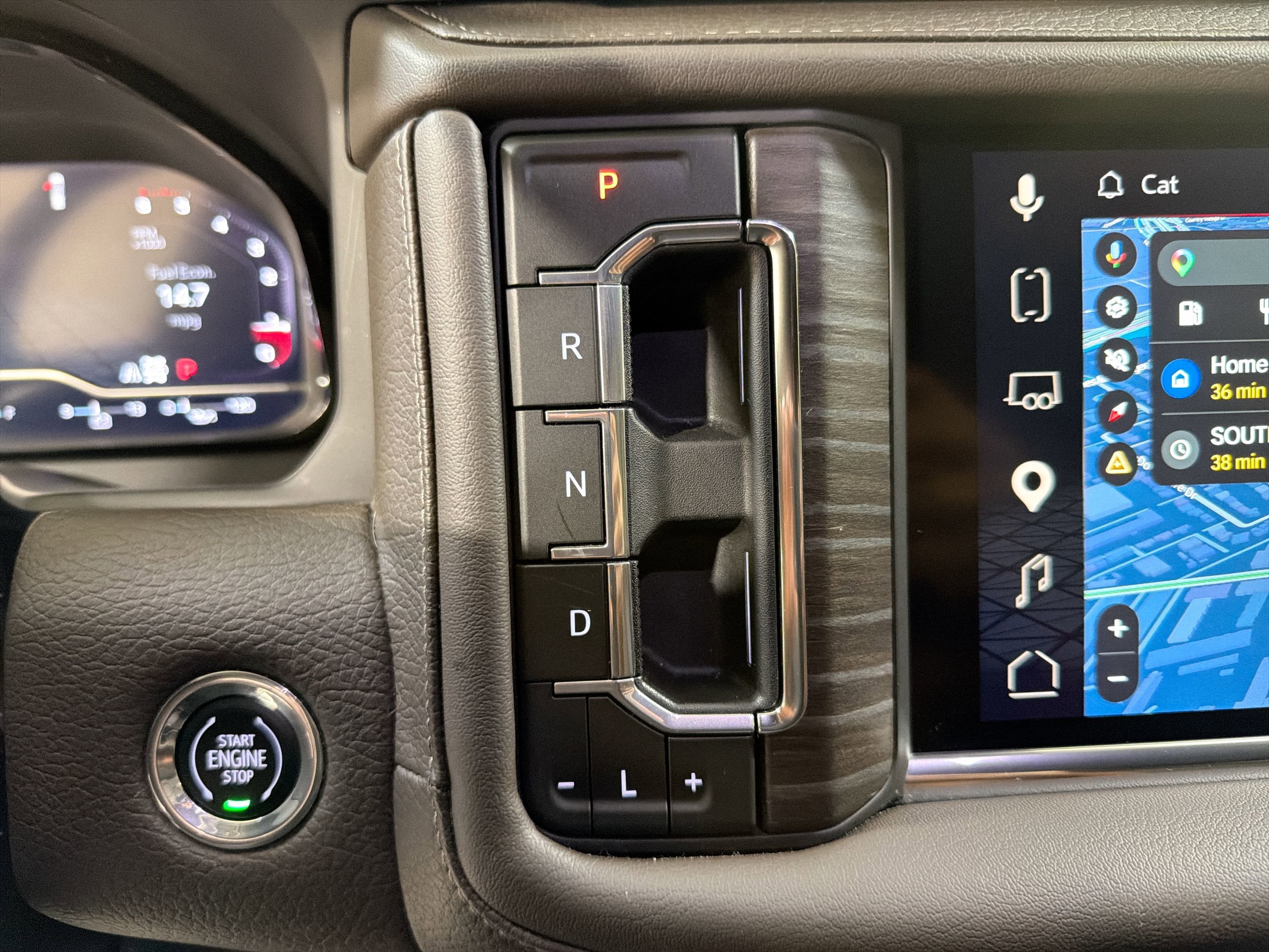 Used 2023 GMC Yukon XL Denali AWD/4WD image 21