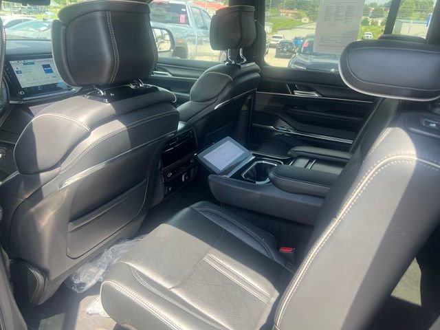 Used 2024 Jeep Grand Wagoneer L Series II w/ Quick Order Packagew 28T AWD/4WD image 40