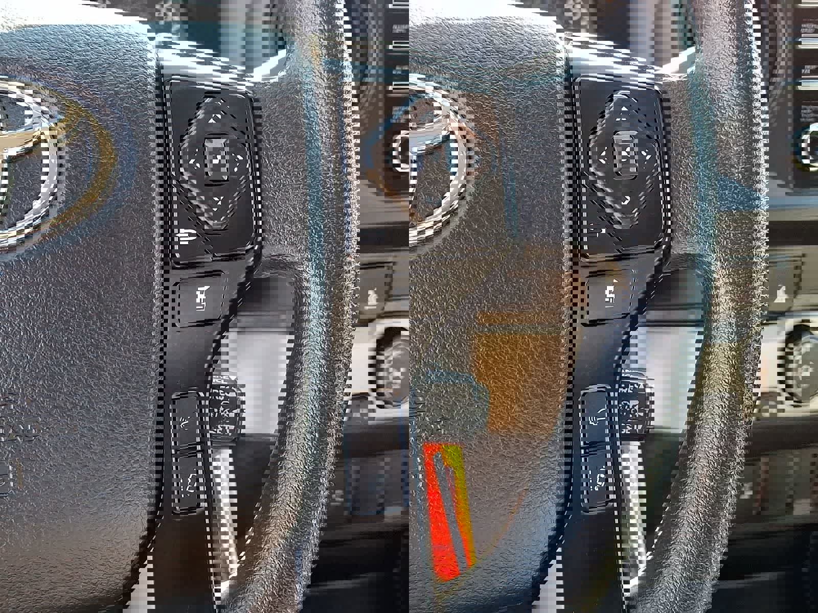 Certified 2023 Toyota Tacoma SR w/ SR Convenience Package image 25