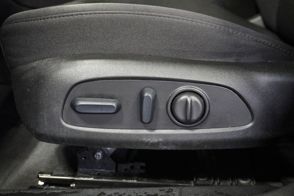 Used 2024 Chevrolet Malibu LT w/ Sport Edition image 13