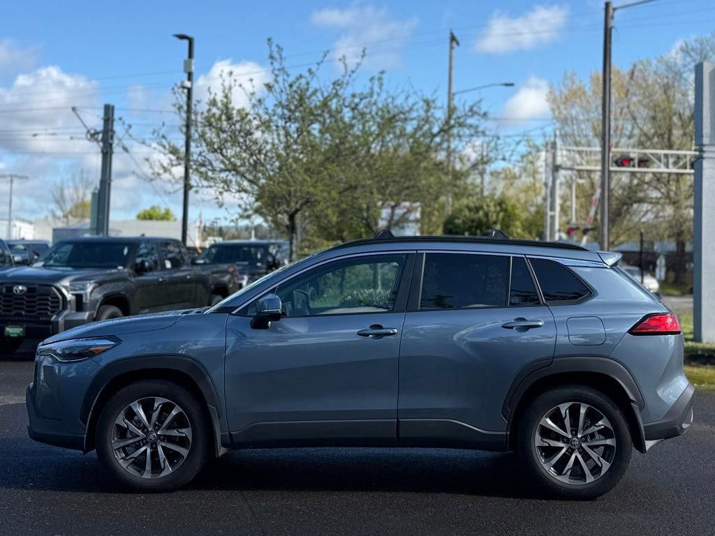 Certified 2023 Toyota Corolla Cross XLE w/ Convenience Package image 2