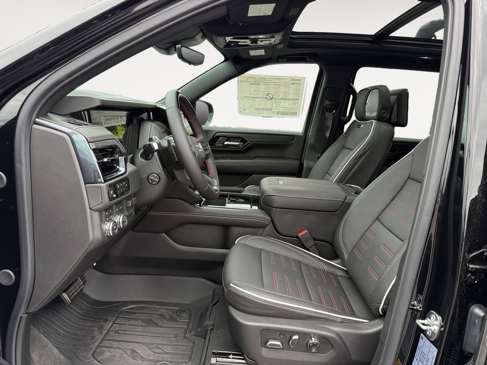 New 2026 GMC Yukon XL AT4 Ultimate w/ LPO, Floor Liner Package AWD/4WD image 10