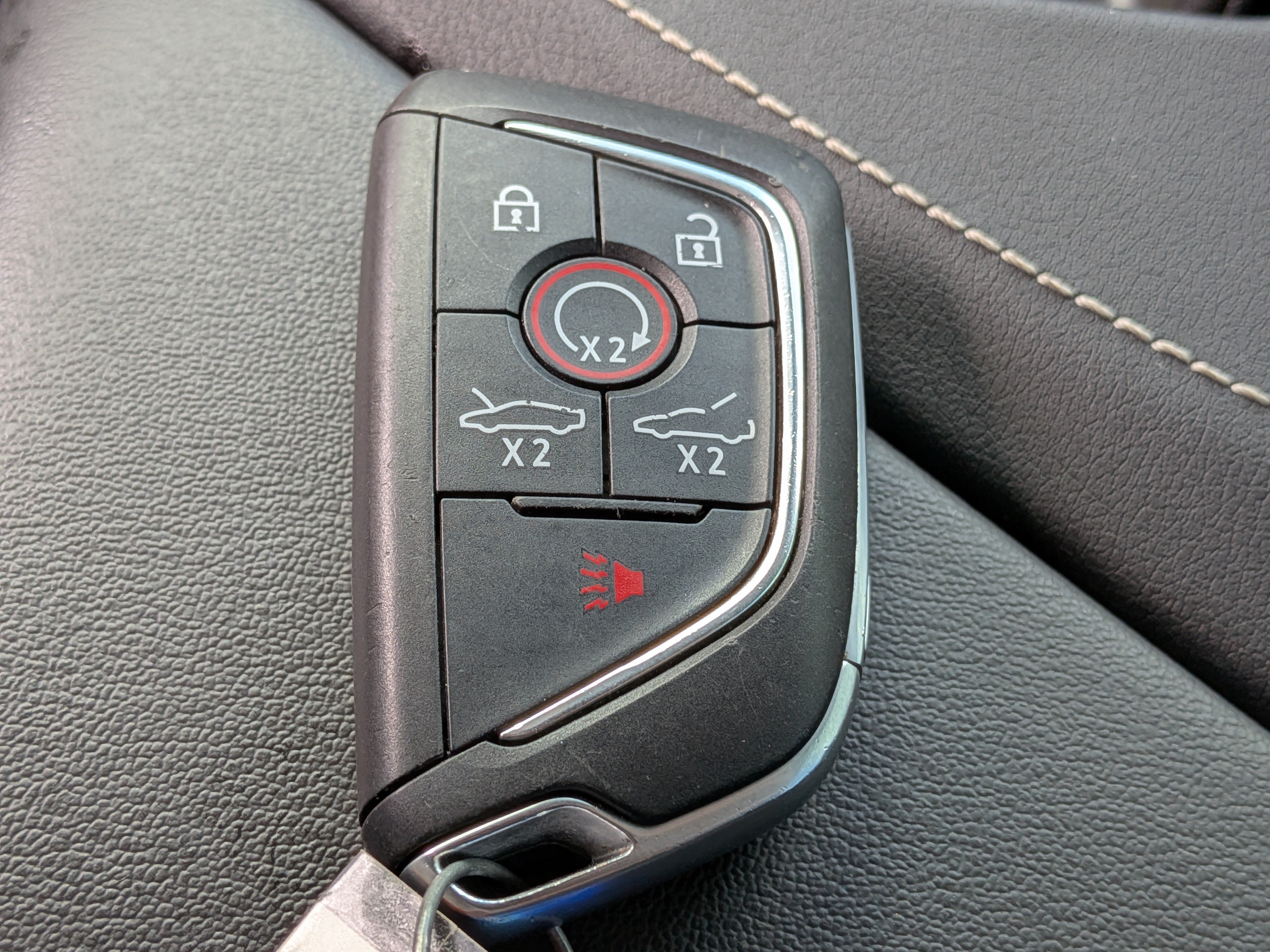 Used 2022 Chevrolet Corvette Stingray Preferred Cpe w/ Battery Protection Package RWD image 31