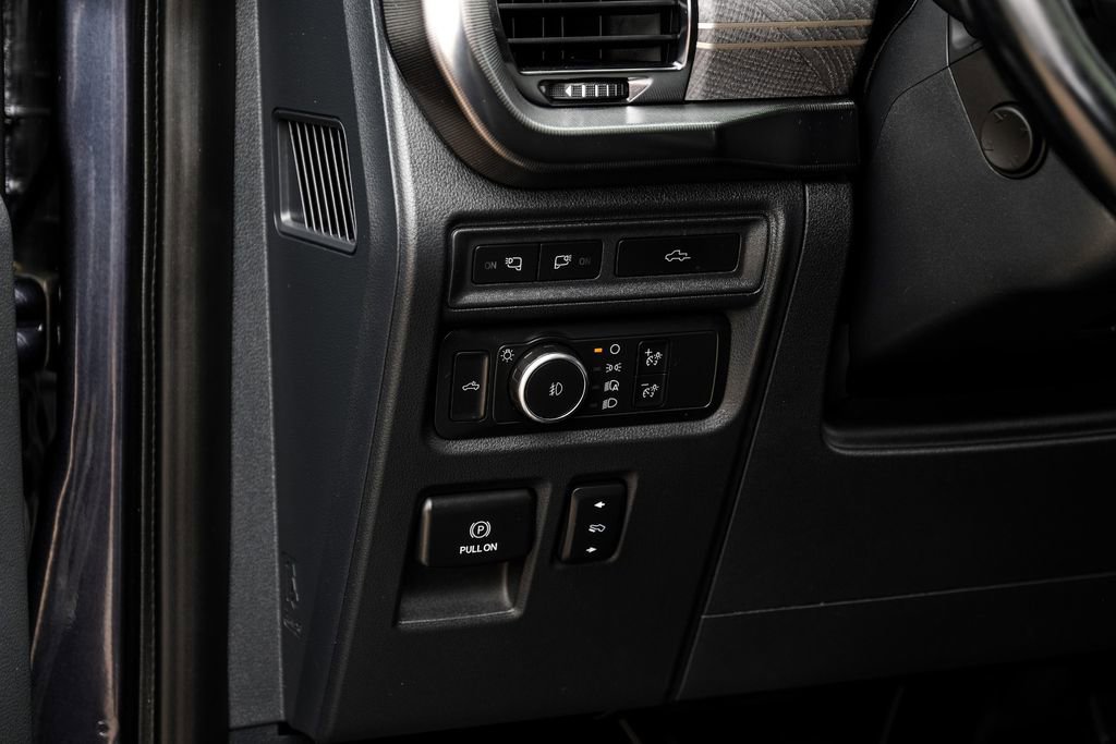 Used 2021 Ford F150 Platinum w/ Equipment Group 701A High AWD/4WD image 32