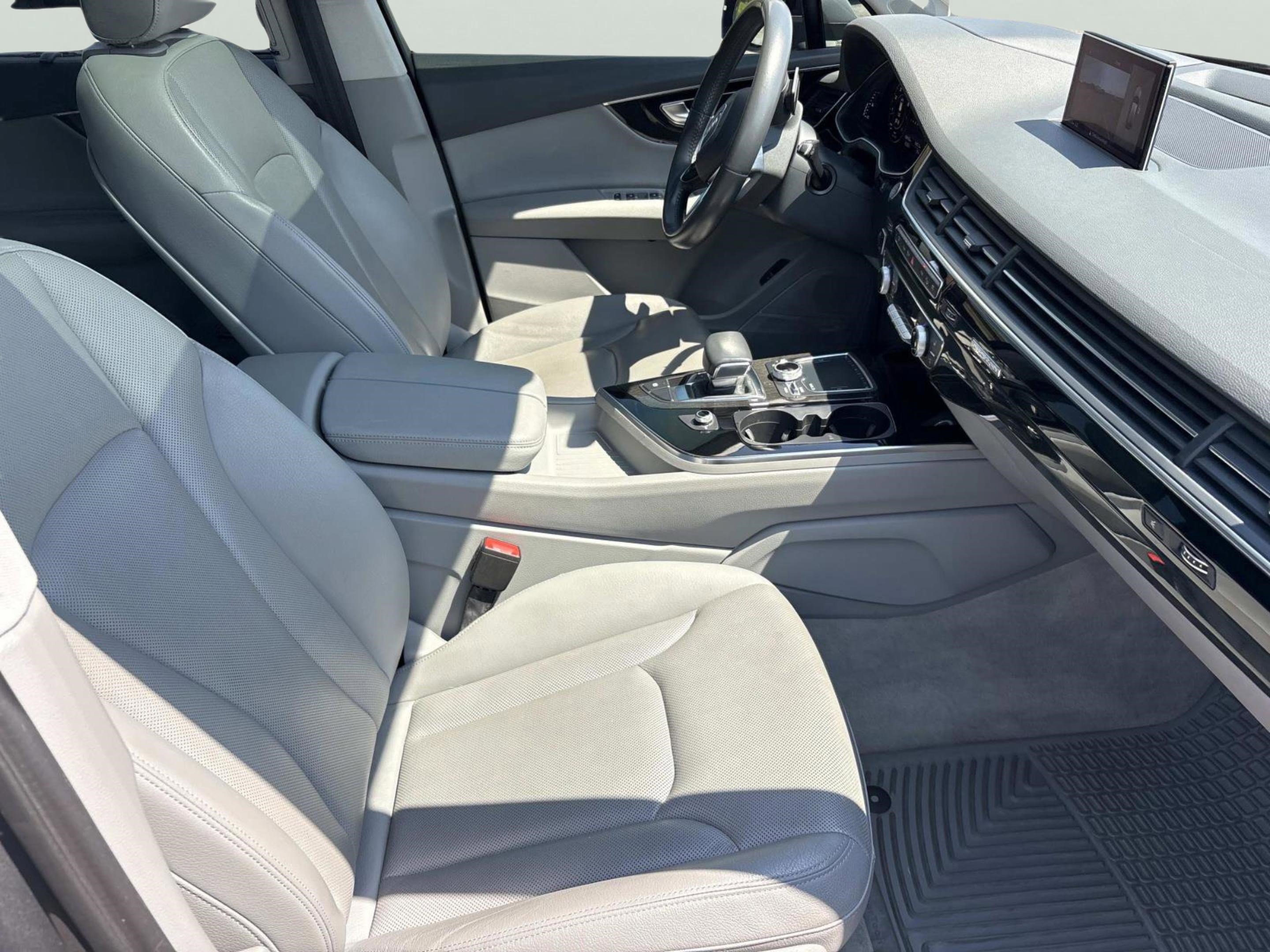 Used 2018 Audi Q7 3.0T Prestige AWD/4WD image 20