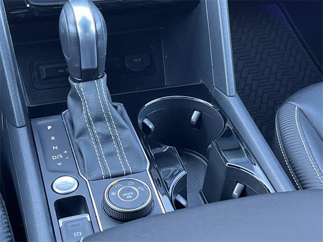 Used 2022 Volkswagen Atlas Cross Sport SE image 17