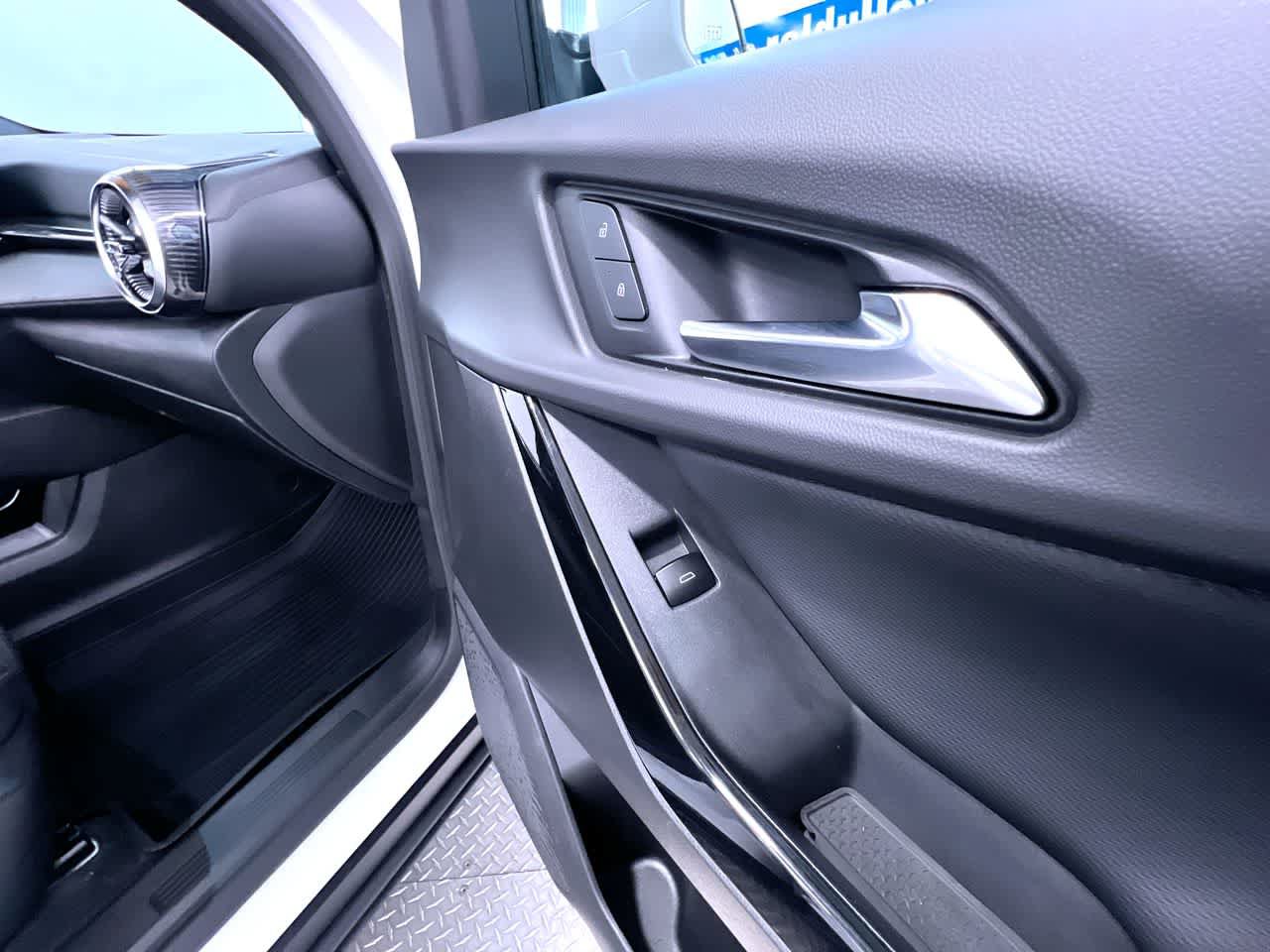 Used 2025 Chevrolet Equinox LT w/ Safety and Technology Package AWD/4WD image 36