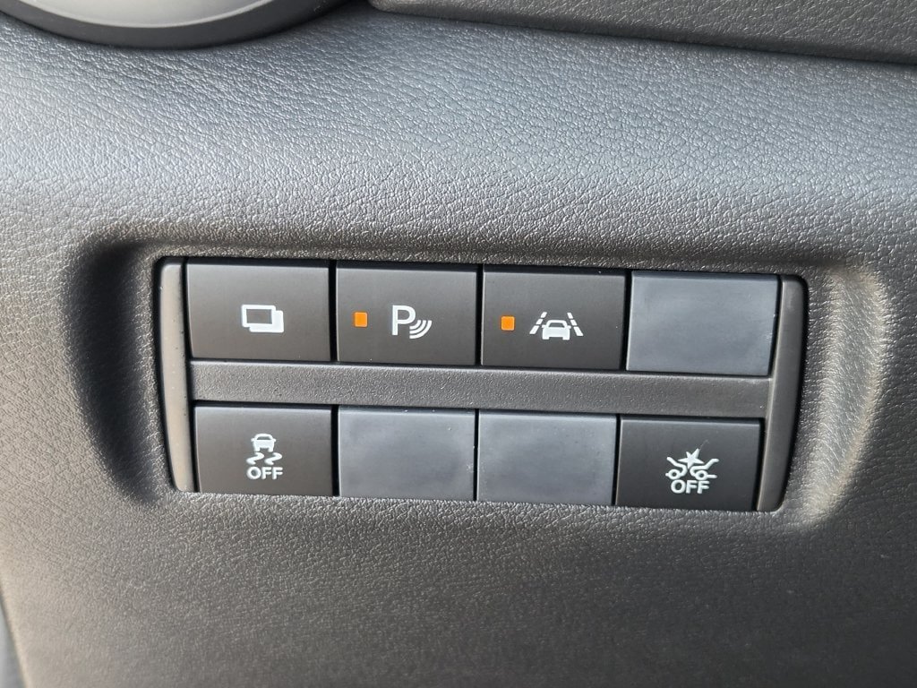 Used 2025 Nissan Versa S w/ Trunk Package FWD image 23