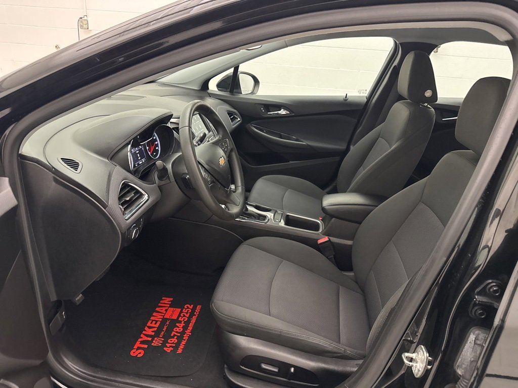 Used 2019 Chevrolet Cruze LT w/ LT Fleet Convenience Package image 19