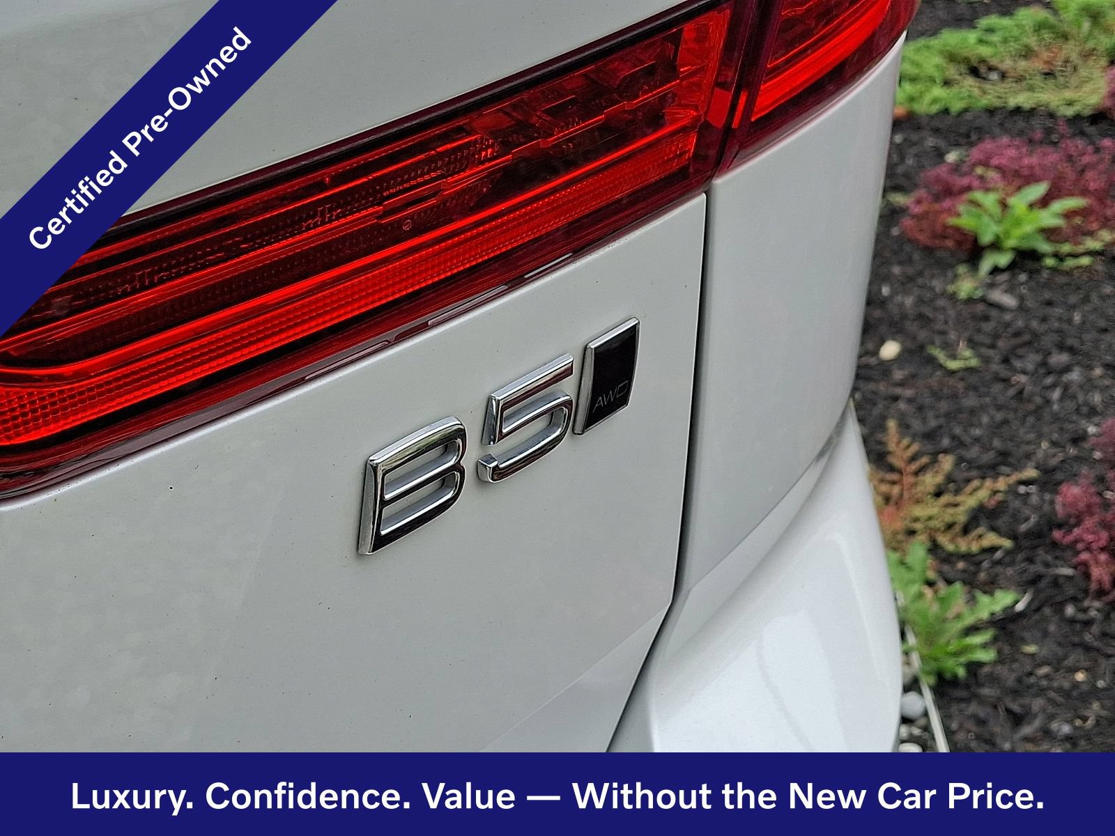 Certified 2024 Volvo XC60 B5 Ultimate AWD/4WD image 31