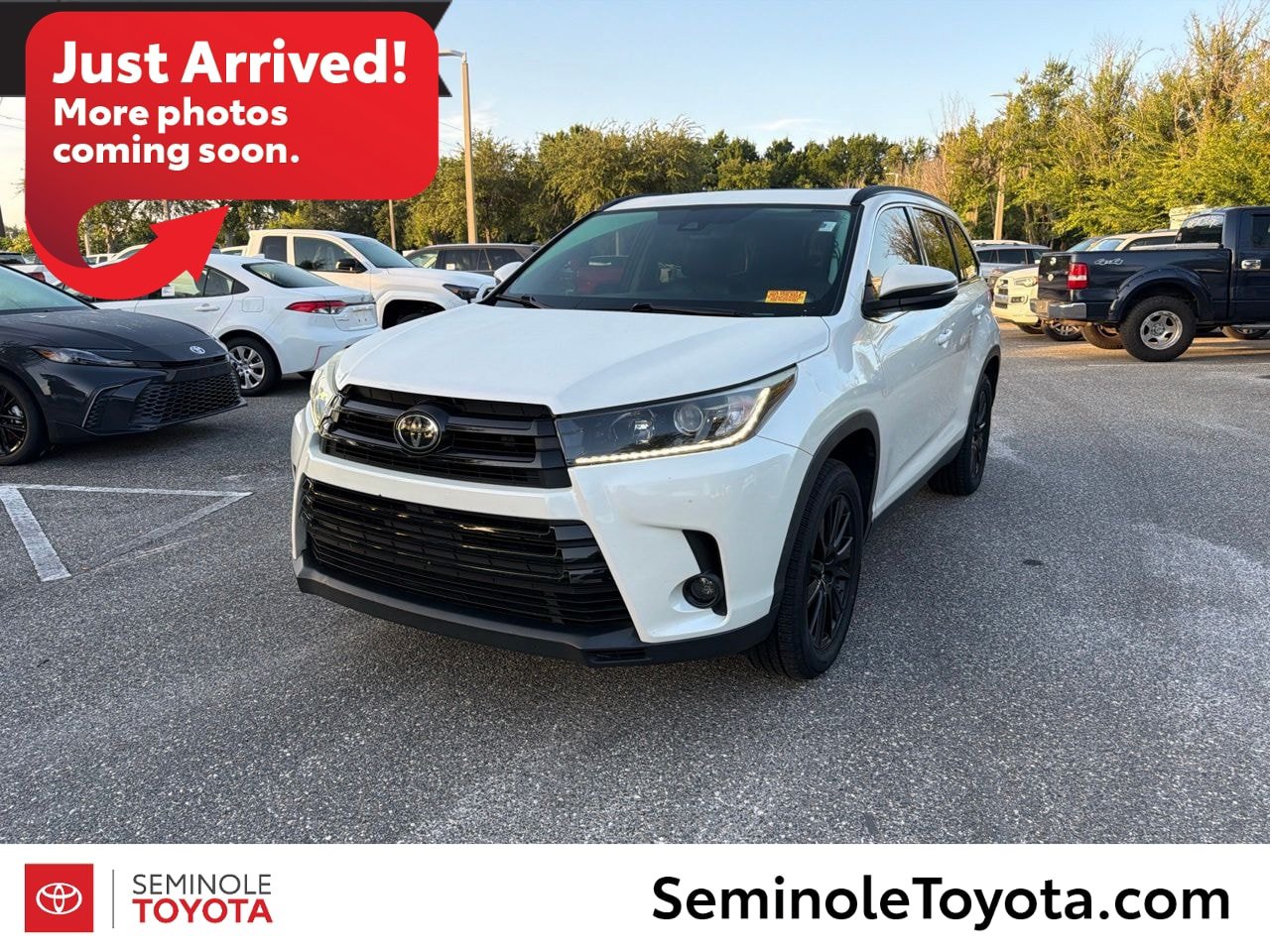 Used 2019 Toyota Highlander SE