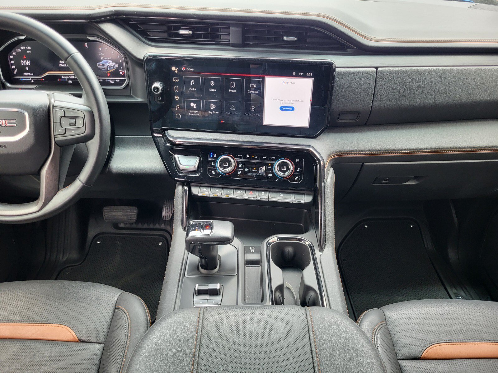 Used 2024 GMC Sierra 1500 AT4 w/ Technology Package AWD/4WD image 16