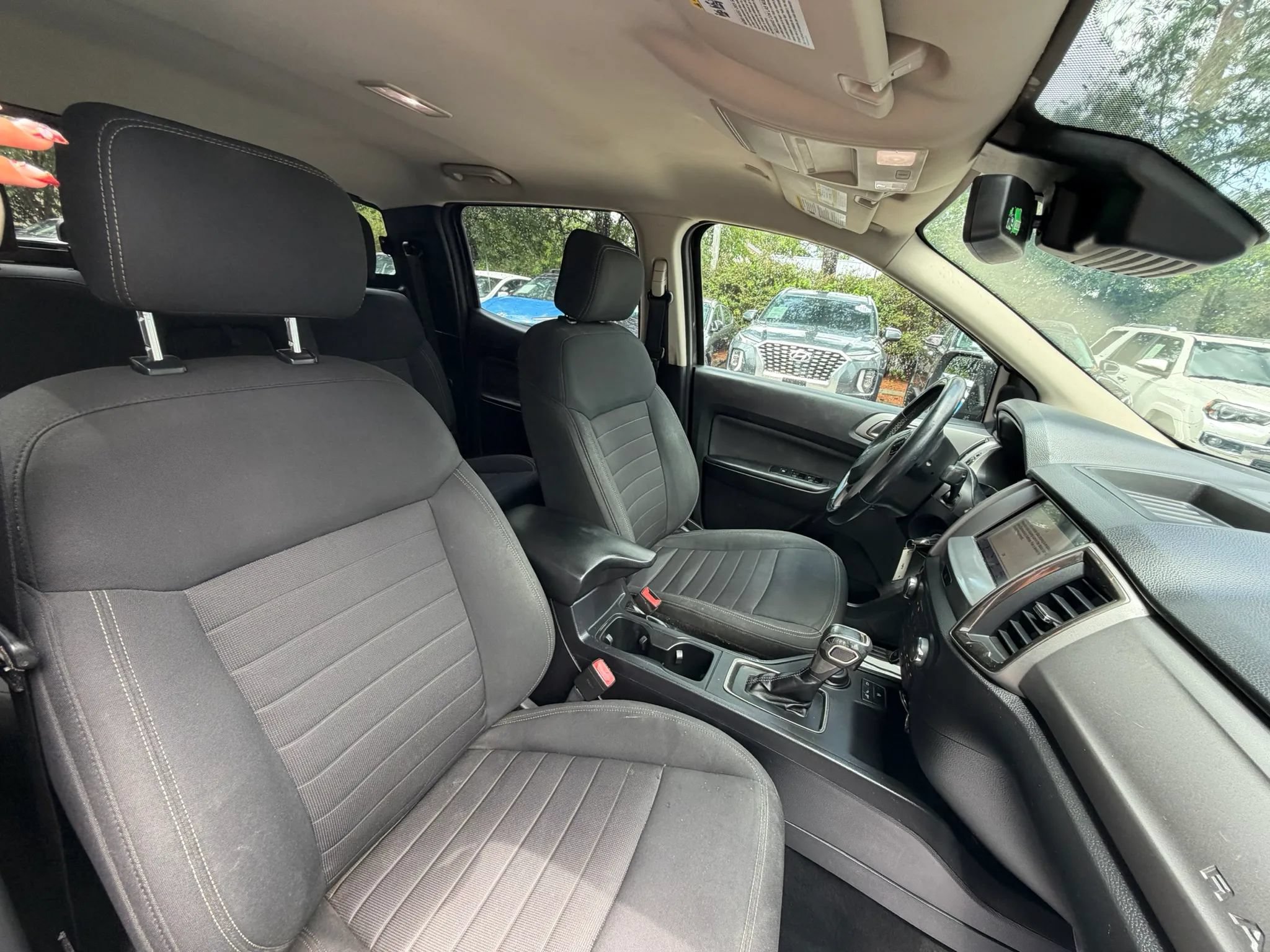 Used 2019 Ford Ranger XLT w/ Equipment Group 302A Luxury AWD/4WD image 9