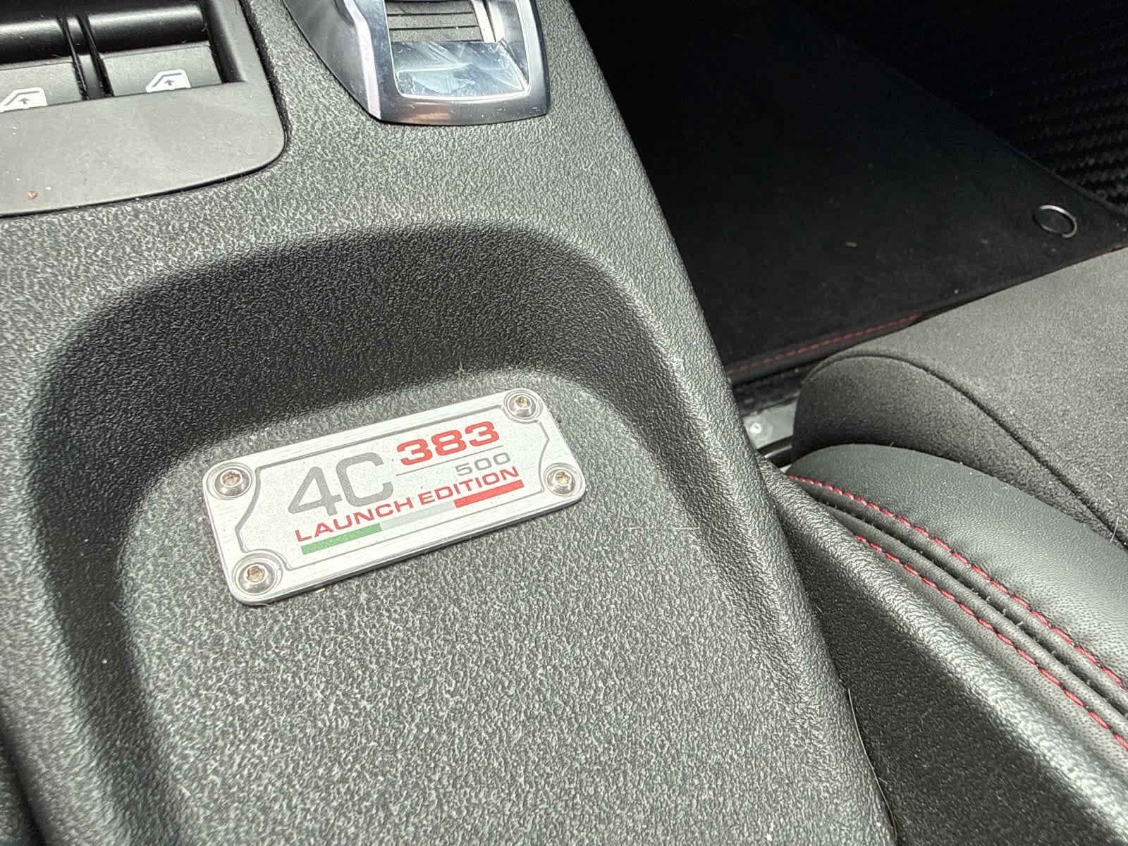 Used 2015 Alfa Romeo 4C Launch Edition w/ Convenience Group RWD image 16