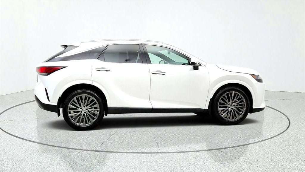 Used 2023 Lexus RX 350 FWD w/ Accessory Package (K3) image 4