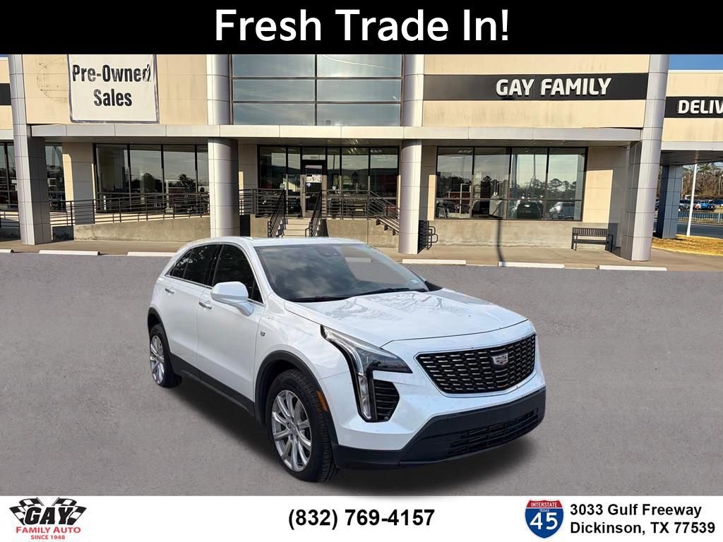 Used 2023 Cadillac XT4 Luxury w/ Cold Weather Package FWD image 1