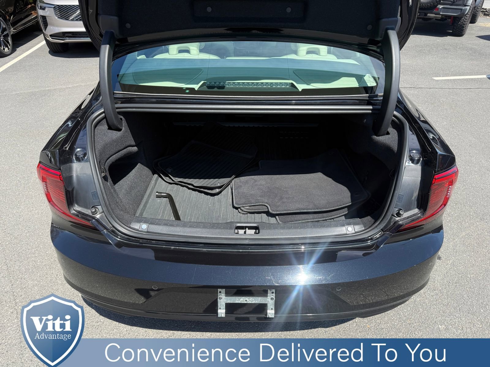 Used 2021 Volvo S90 T6 Momentum image 24