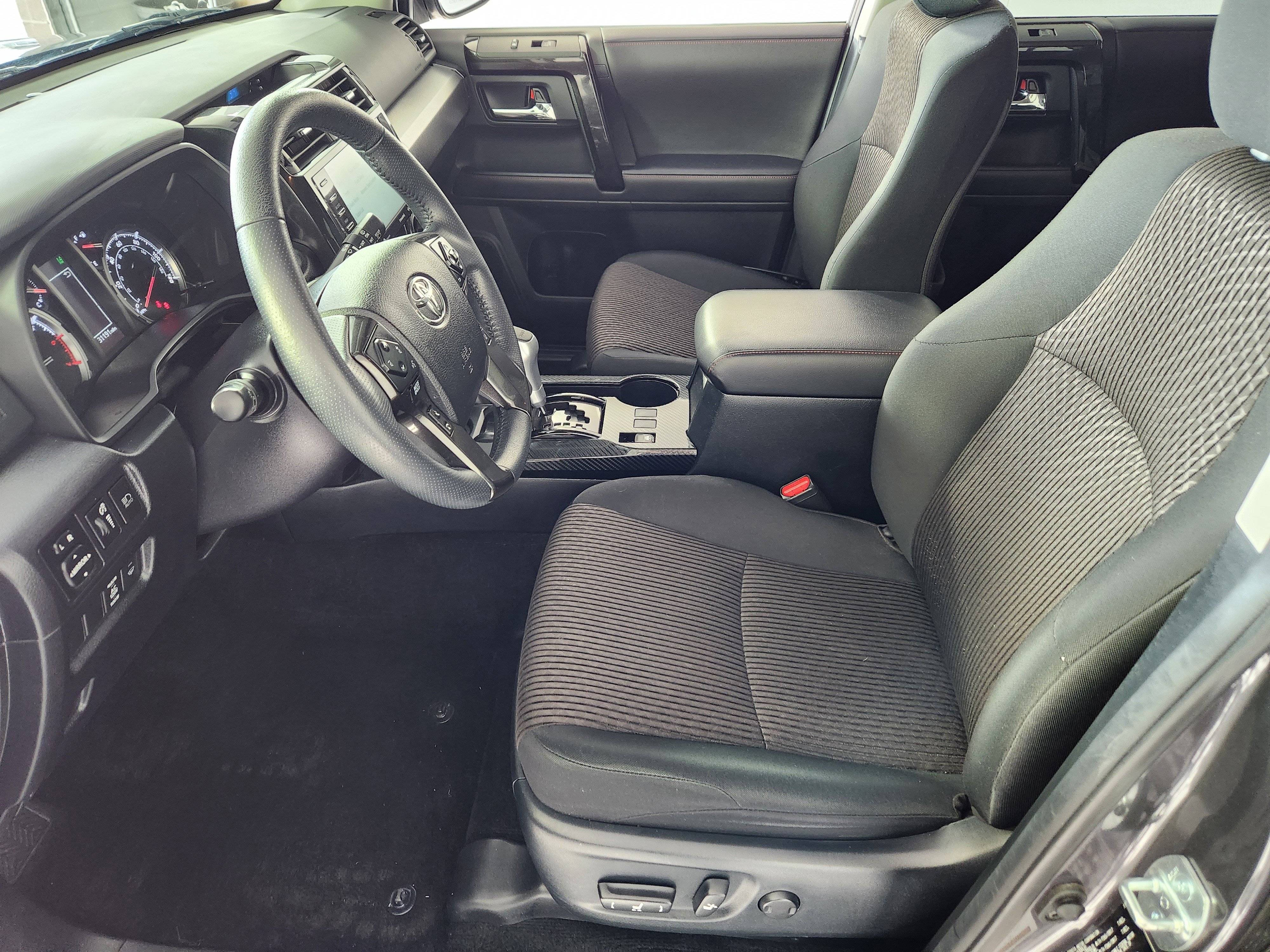 Used 2022 Toyota 4Runner TRD Off-Road image 11