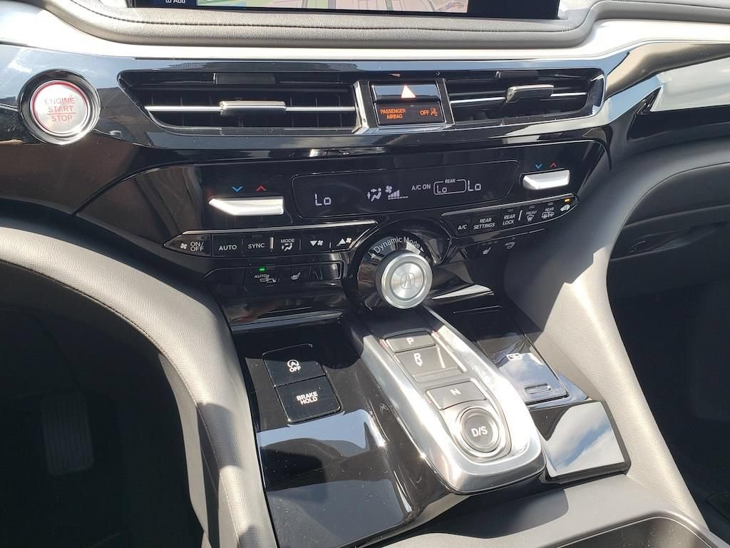 Certified 2026 Acura MDX SH-AWD w/ Technology Package image 30