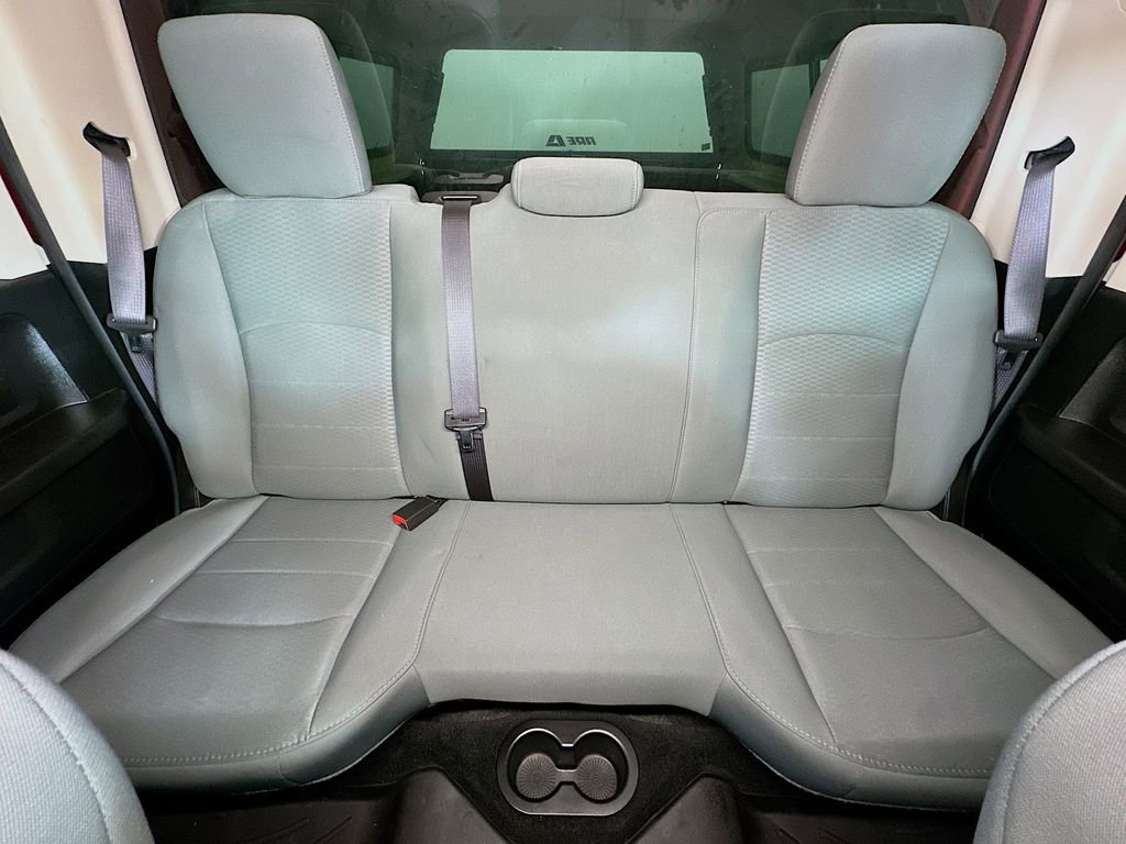 Used 2015 RAM 1500 Express AWD/4WD image 12