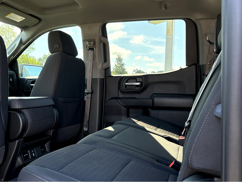 Used 2025 Chevrolet Silverado 1500 Custom image 17