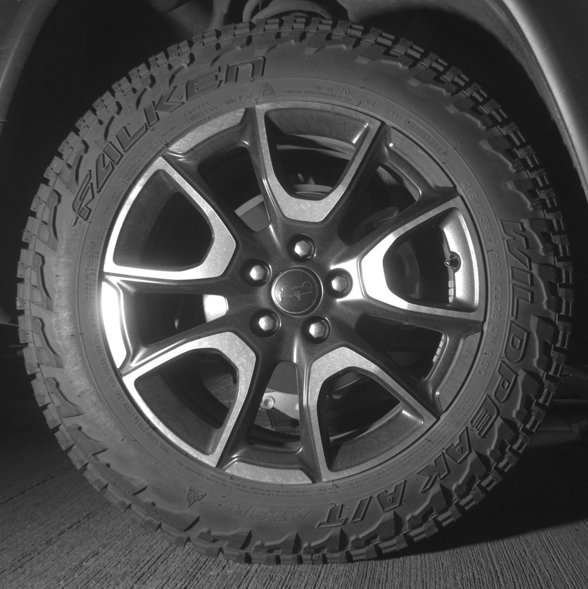 Used 2025 Jeep Compass Trailhawk w/ Trailer Tow Group image 15