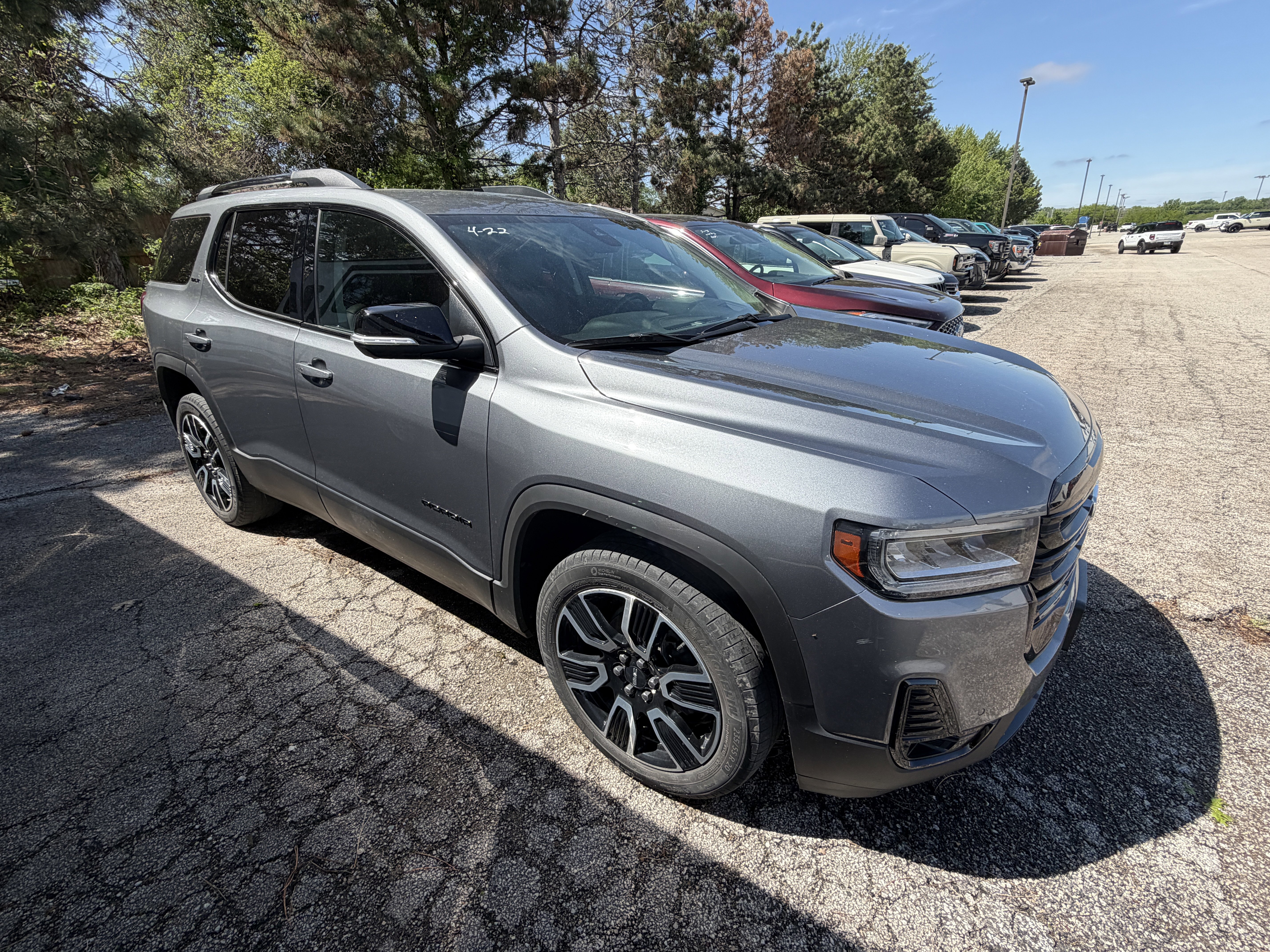 Used 2021 GMC Acadia SLT w/ Elevation Edition AWD/4WD image 2