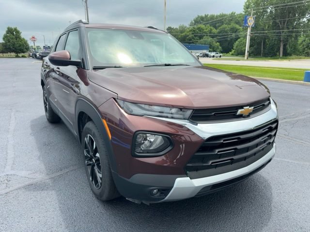 Used 2022 Chevrolet TrailBlazer LT w/ Driver Confidence Package FWD image 4