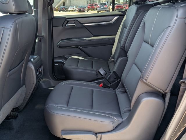 Used 2024 GMC Acadia Elevation image 24