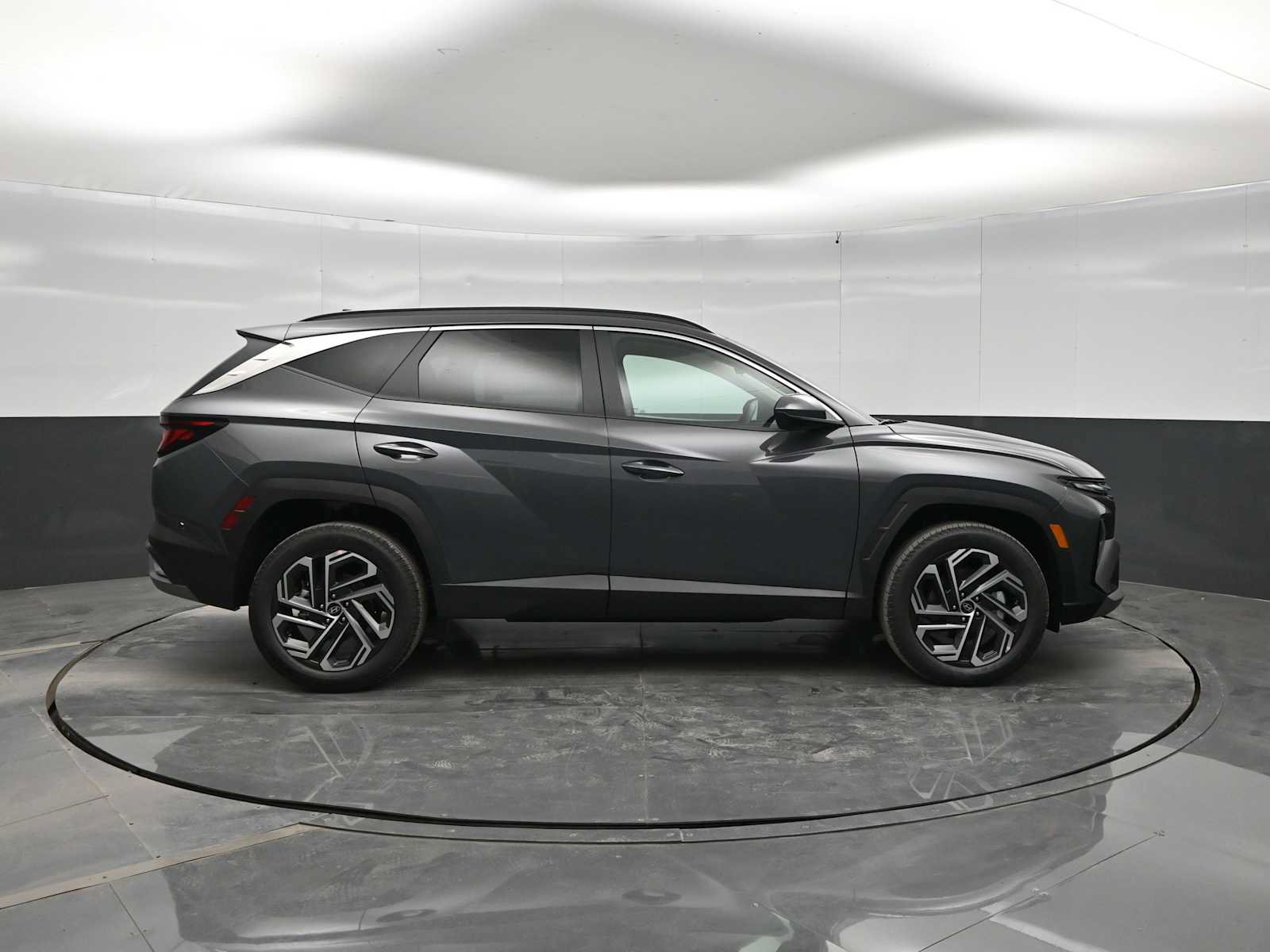 New 2026 Hyundai Tucson SEL Plus AWD/4WD image 9
