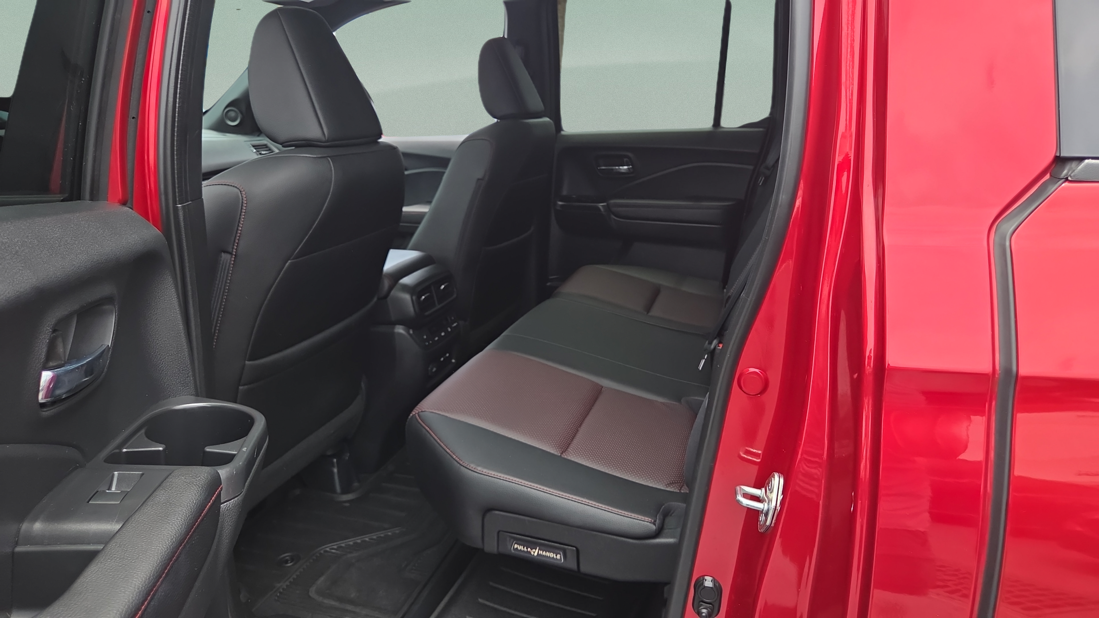 Used 2024 Honda Ridgeline Black Edition image 12