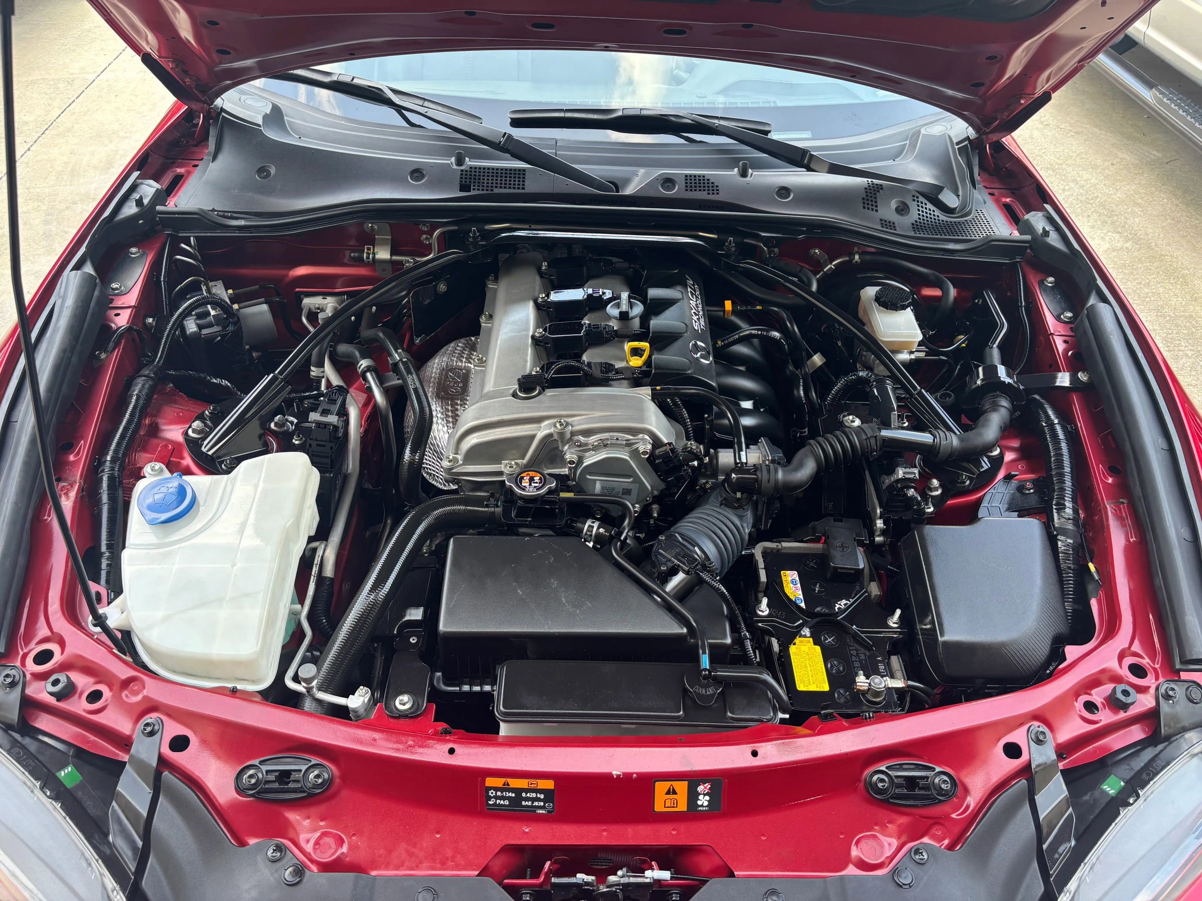 Used 2017 MAZDA MX-5 Miata Club w/ Brembo/BBS Package image 38