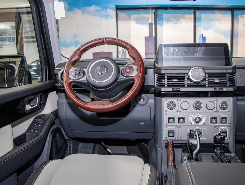 Used 2025 INEOS Grenadier Station Wagon AWD/4WD image 16