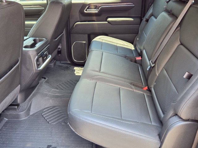 Used 2022 Chevrolet Silverado 1500 LTZ w/ LTZ Premium Package AWD/4WD image 12