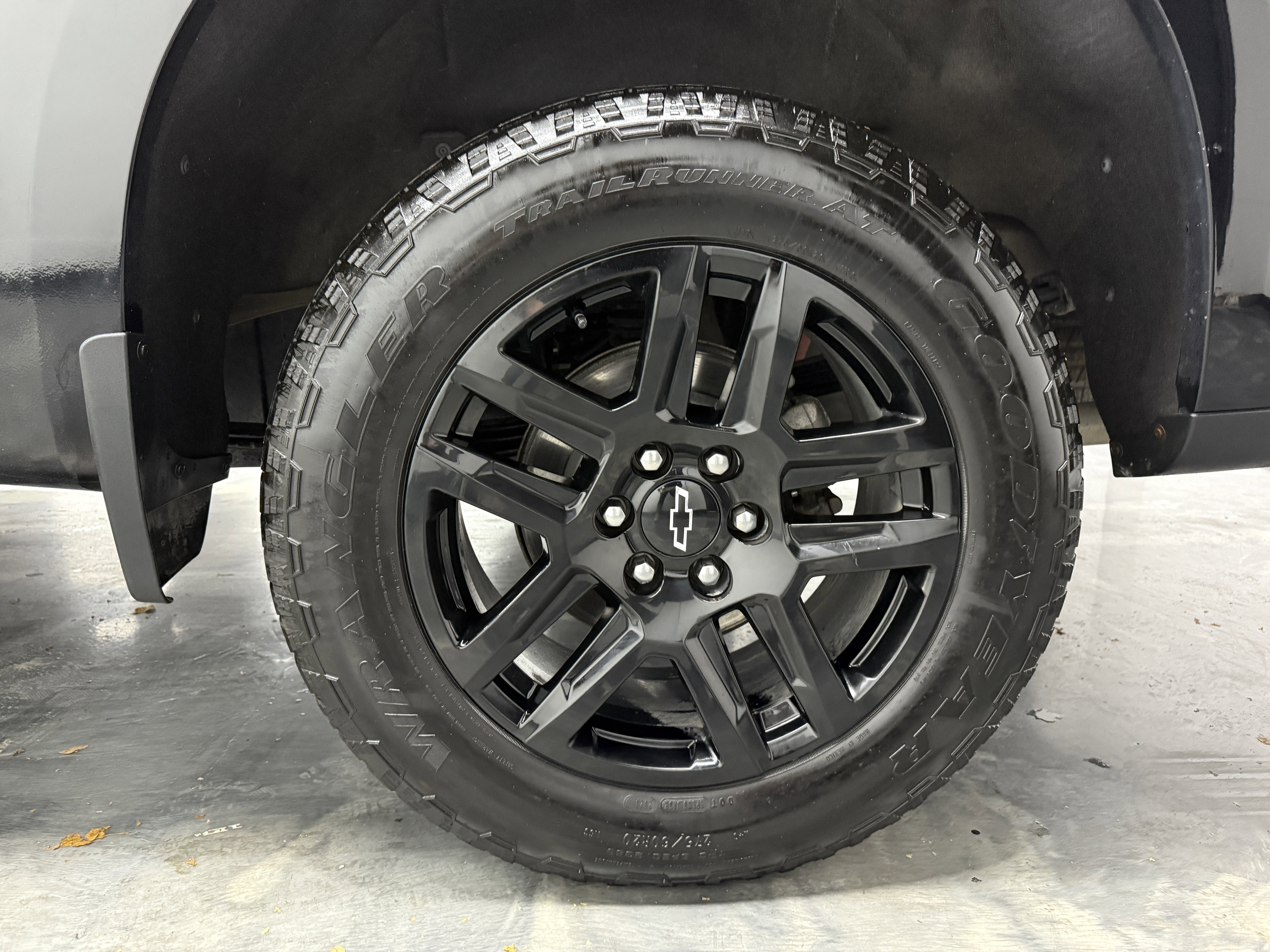 Used 2024 Chevrolet Silverado 1500 RST image 25