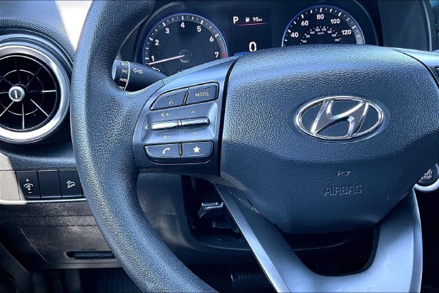 Used 2022 Hyundai Kona SEL w/ Cargo Package AWD/4WD image 11