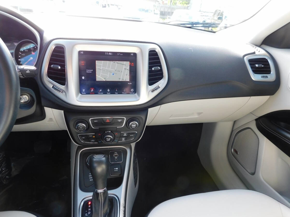 Used 2017 Jeep Compass Latitude w/ Popular Equipment Group image 9