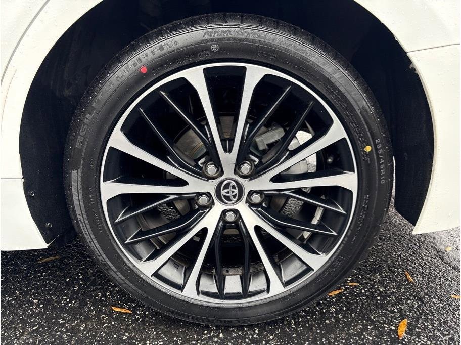 Used 2020 Toyota Camry SE image 20