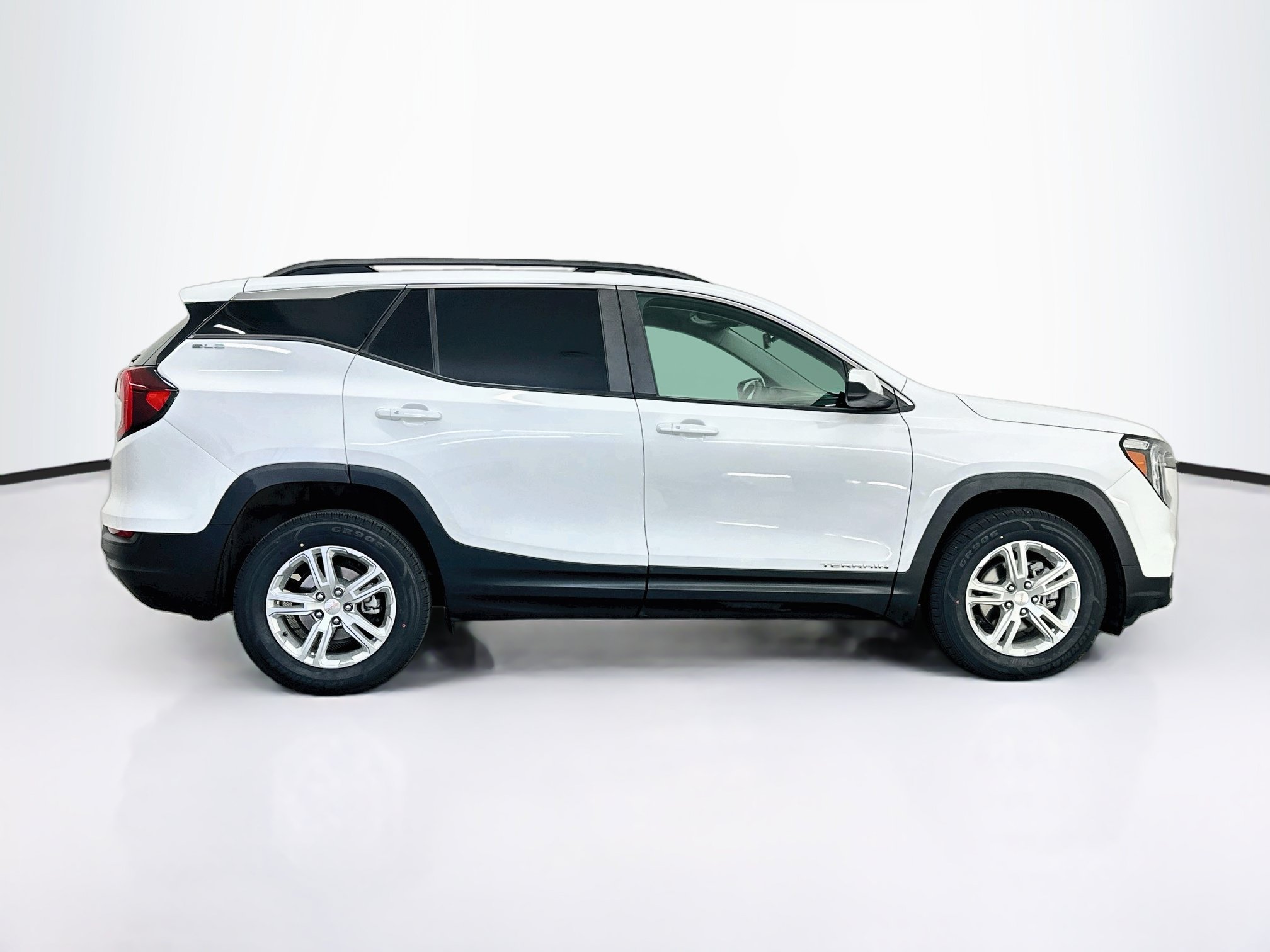 Used 2022 GMC Terrain SLE w/ Driver Convenience Package AWD/4WD image 10