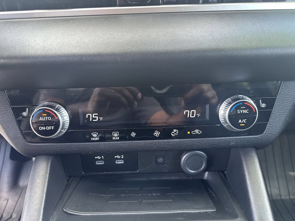 Used 2025 Mitsubishi Outlander SE FWD image 28
