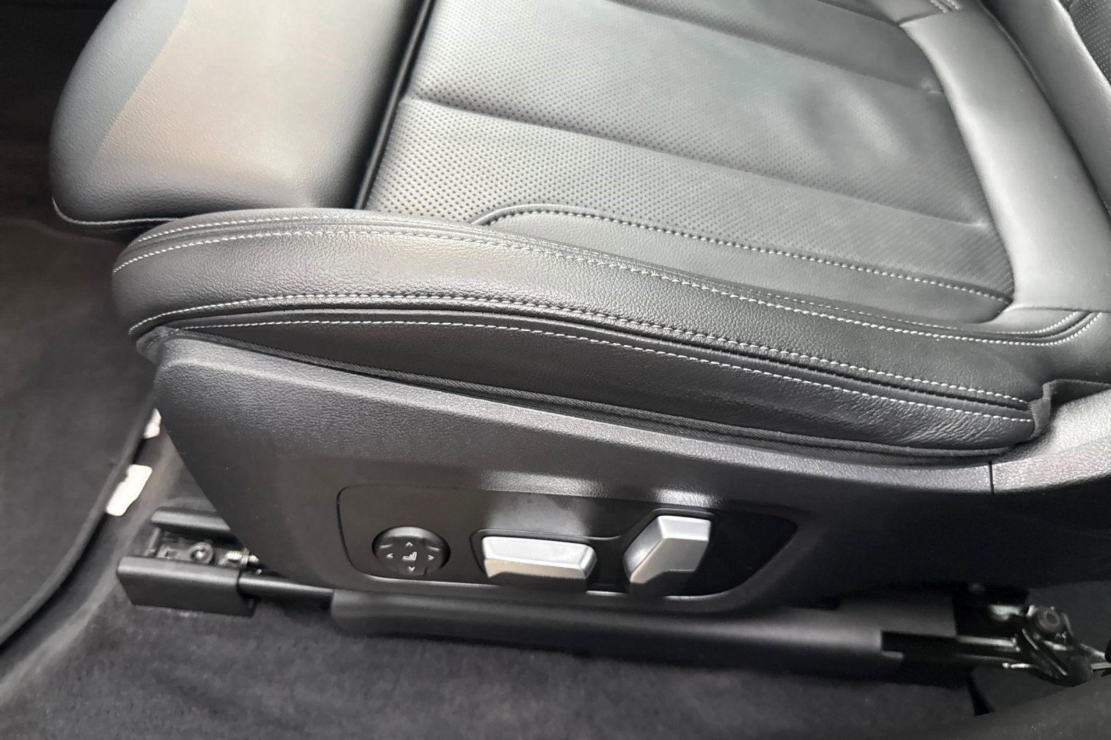 Certified 2022 BMW X3 xDrive30i w/ Premium Package 2 (ZPA) image 14