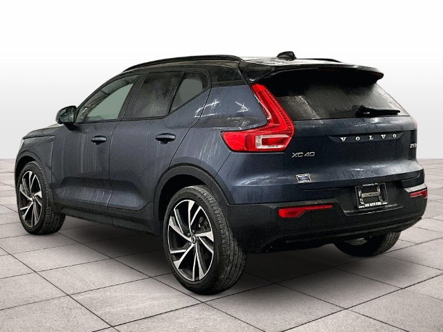 Used 2022 Volvo XC40 T5 R-Design w/ Advanced Package AWD/4WD image 11